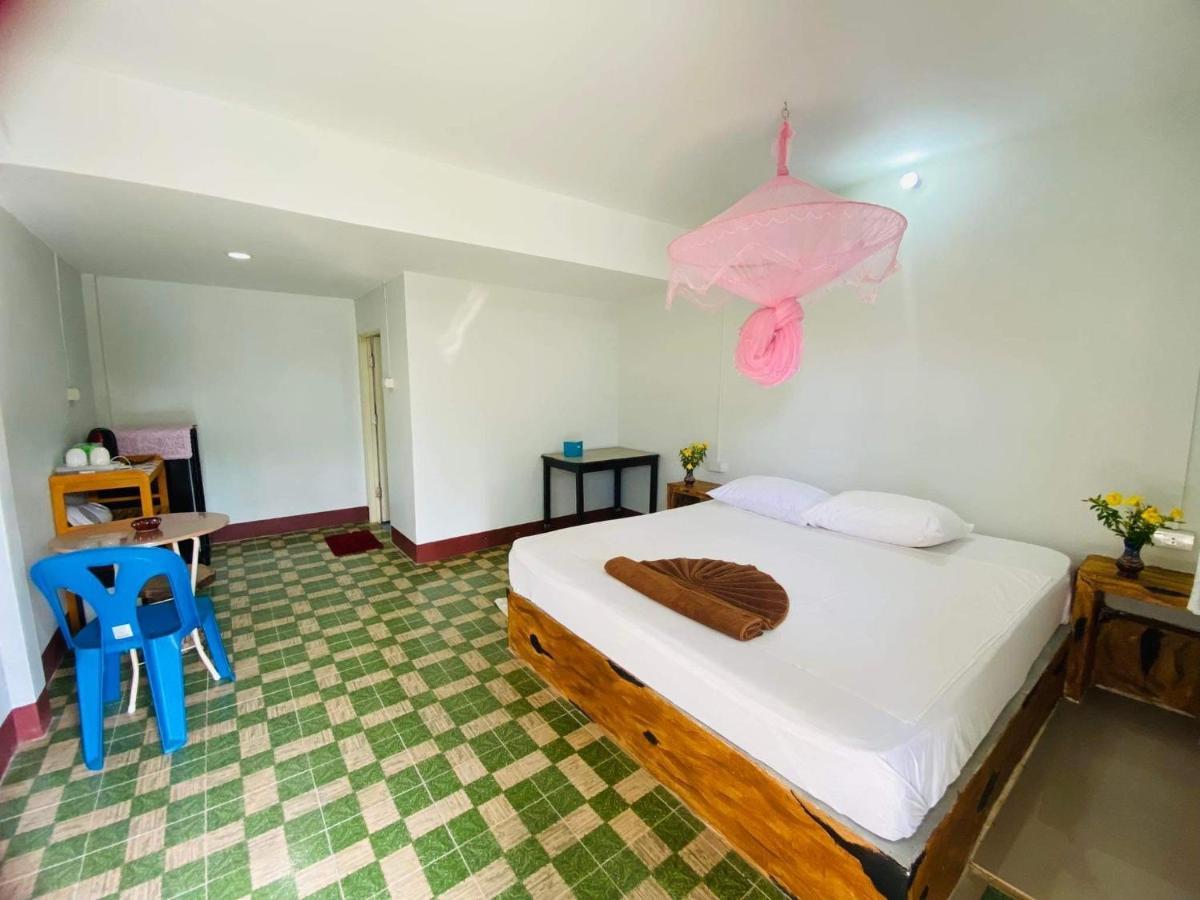 Baan Phuwamin Hotel Ko Lanta Exterior foto