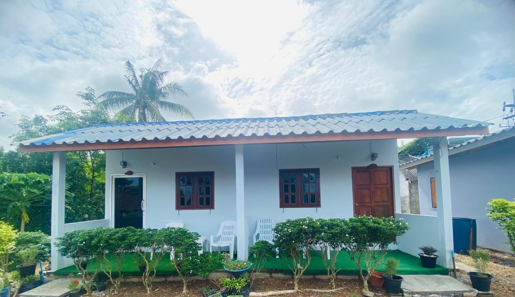 Baan Phuwamin Hotel Ko Lanta Exterior foto