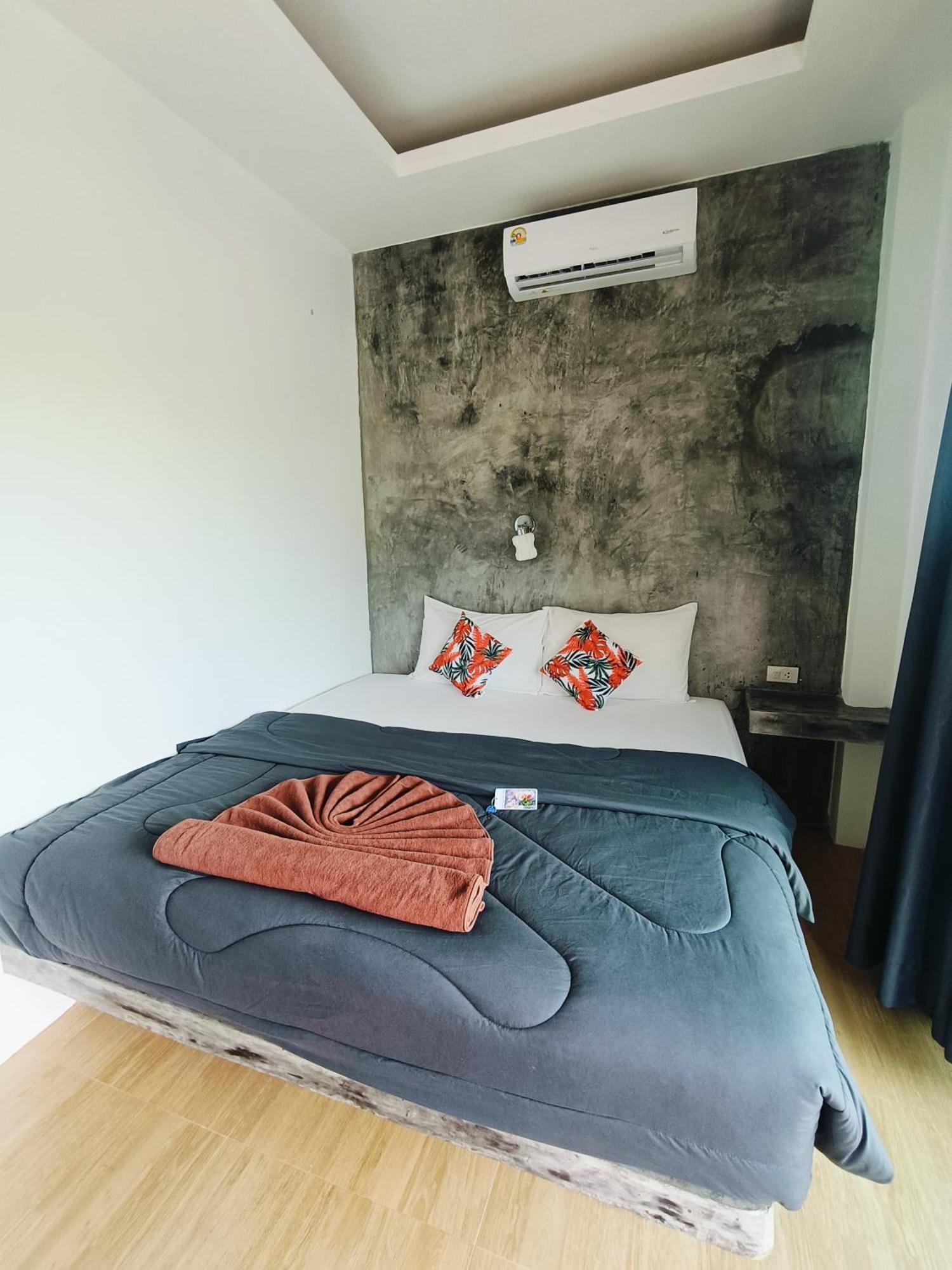 Baan Phuwamin Hotel Ko Lanta Cameră foto