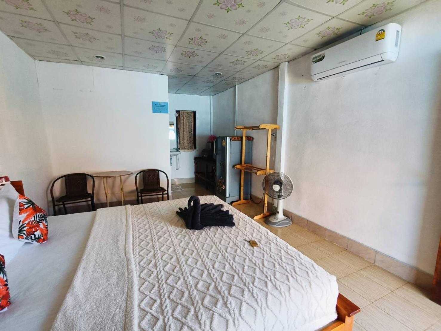 Baan Phuwamin Hotel Ko Lanta Cameră foto